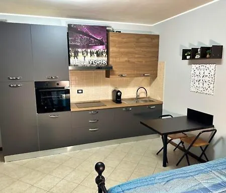 Apartamento B E B House Castellanza Exterior foto